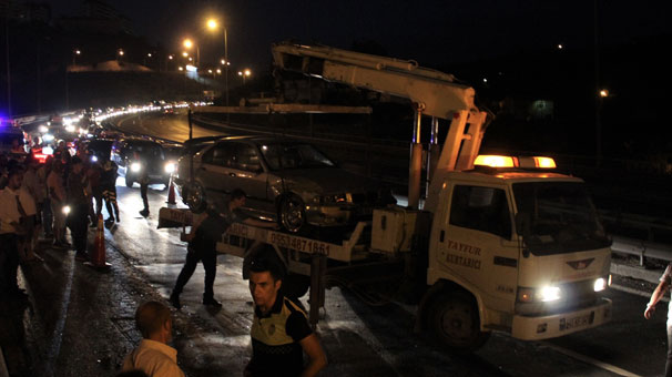 TEM’de 9 araç birbirine girdi: 6 kişi yaralı