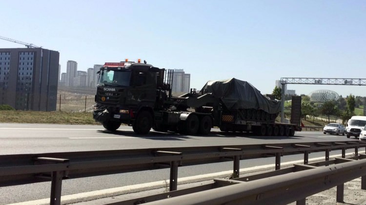 TEM'De askeri araç hareketliliği!