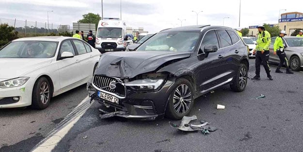 TEM'de feci kaza: Ölü ve yaralılar var