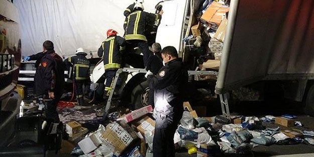 TEM'de feci kaza! Trafiğe kapatıldı