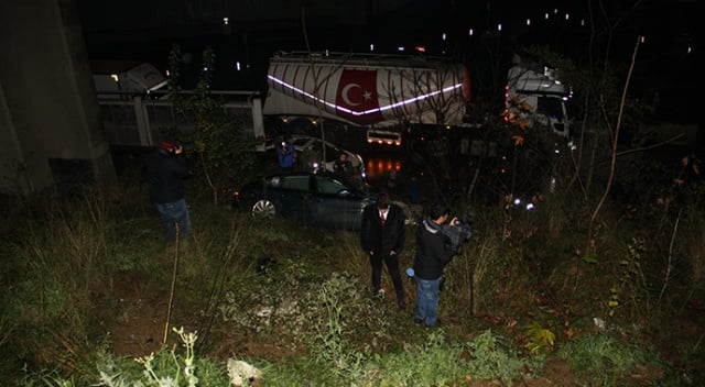 Kağıthane TEM'de korkunç kaza: Araç 100 metre aşağı uçtu