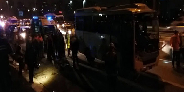 TEM'de servis aracı devrildi! Ölü ve yaralılar var