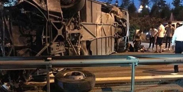 TEM’de yolcu otobüsü kaza yaptı! Ölü ve yaralılar var
