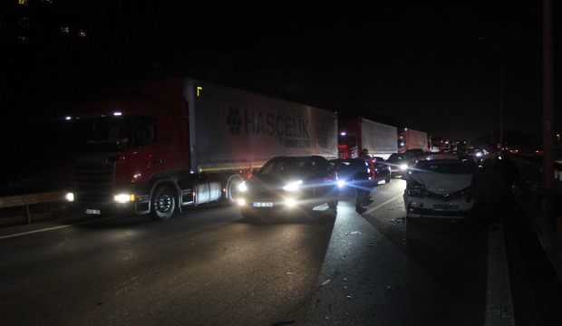 TEM'de zincirleme kaza!