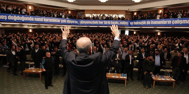 Temel Karamollaoğlu’ndan olay çıkış! ‘Deizm ve ateizm denilen bir hastalık var…’