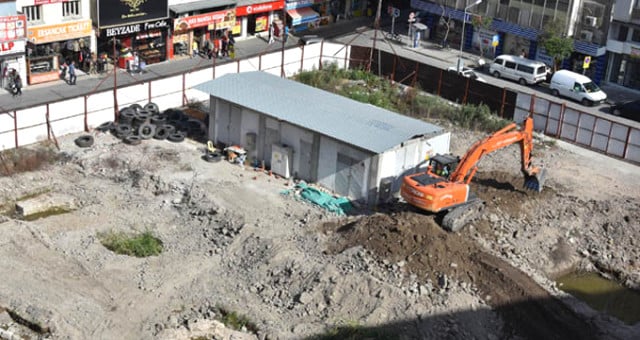 Temelden çıkanlar dev projeyi süresiz durdurdu