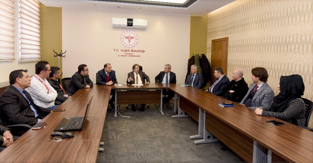Temiz Havuz Suyu Sertifikaları Sahiplerine Teslim Edildi 