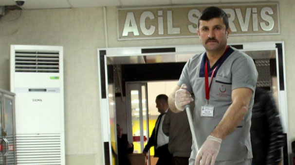 Temizlik görevlisi Öz'den hayat kurtaran müdahale