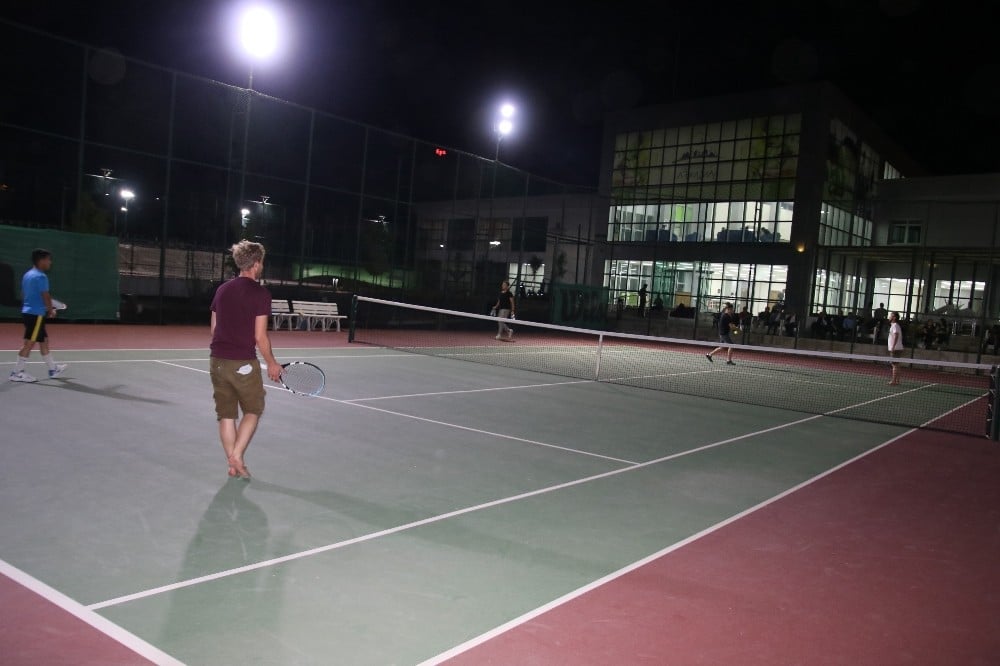 Tenis dünyası rallicilere ev sahipliği yaptı 