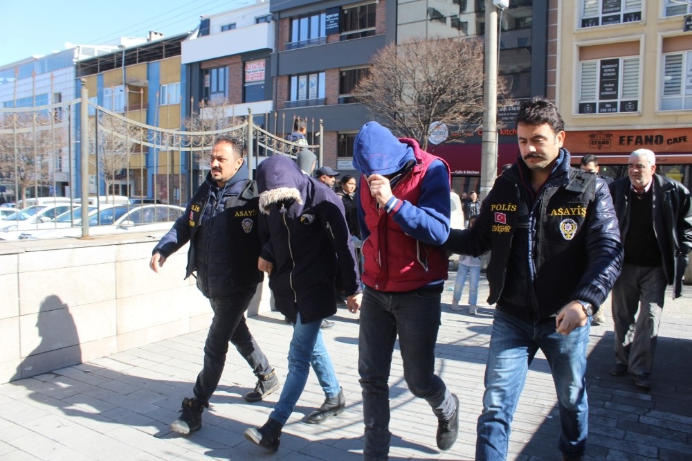Tepebaşı hırsızları yakalandı 