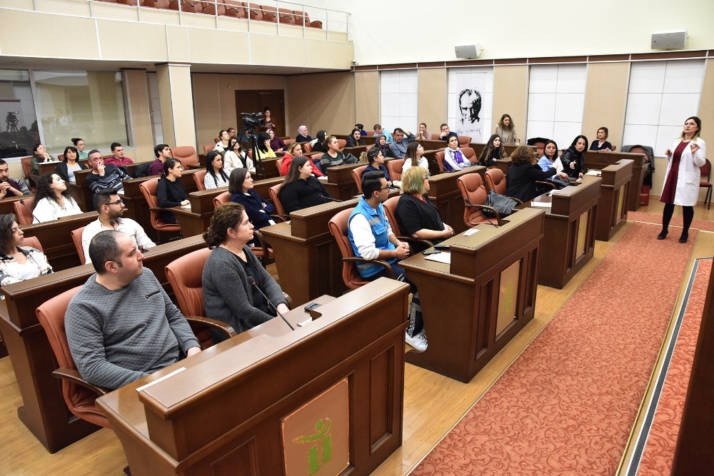 Tepebaşı personeli koronaya karşı bilgilendirildi 
