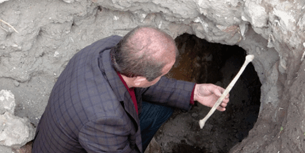 Tepki çekti! 5 bin yıllık tarihi mezarlıkta bakın ne yaptılar