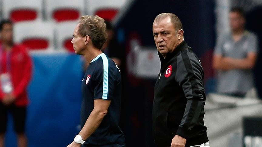 Terim: Milli takımda çok mutluyum