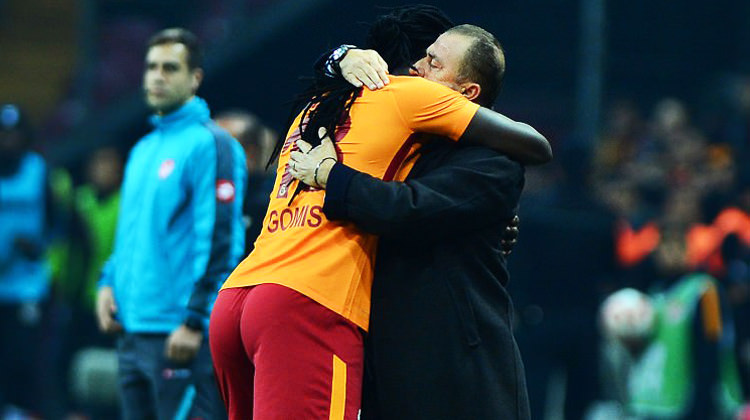 Terim'den Gomis'e flaş uyarı