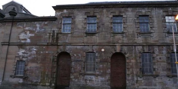 Terk edilmiş hapishaneden ürpertici fotoğraflar!