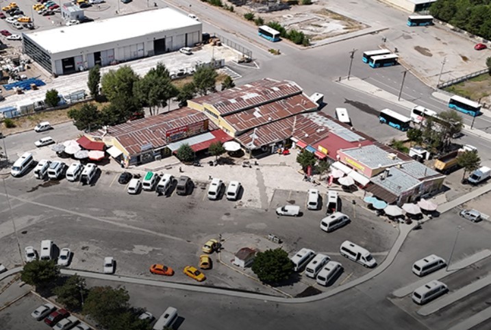 Terminalde ki açık kablolar tehlike saçıyor! Vatandaş tepkili!