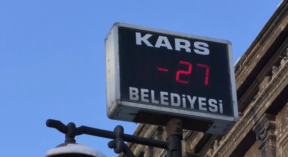 Termometreler eksi 27’i gösterdi 