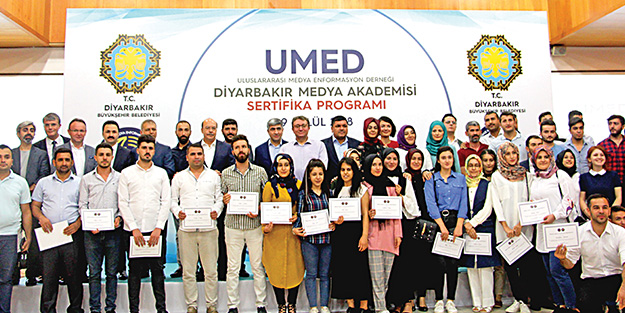 Terör bitti, yeni nesil iletişimciler mezun oldu