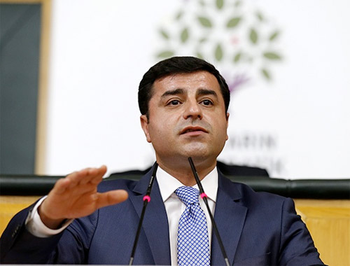 Terör destekçisi Demirtaş'tan Merkel'e: Erdoğan'a göz yumma!