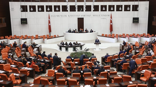 Terör destekçisi HDP imza turuna çıkıyor