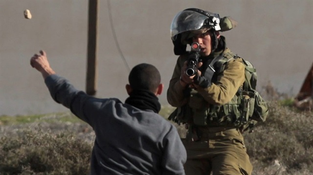 Terör devleti İsrail 15 yaşındaki çocuğu vurdu