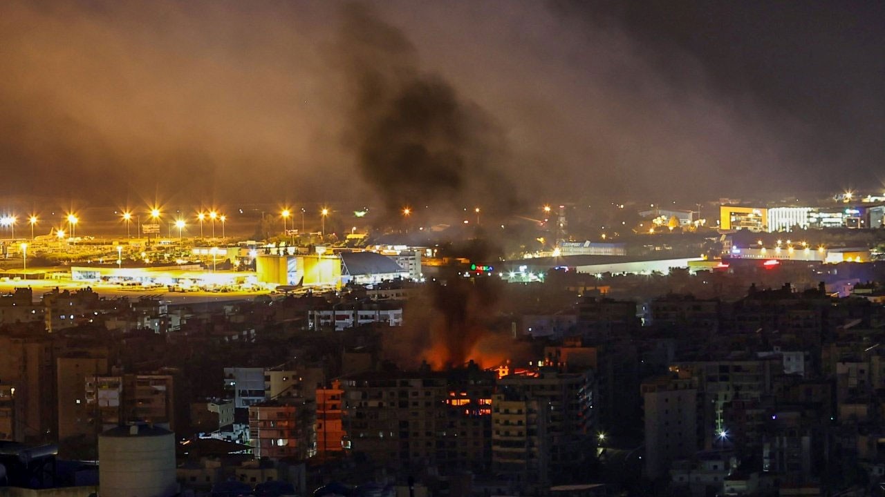Terör devleti İsrail, Beyrut’a çok sayıda hava saldırısı düzenledi