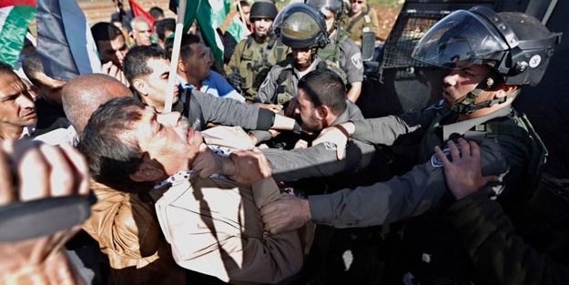 Filistinli bakanı öldüren askerlere aklama