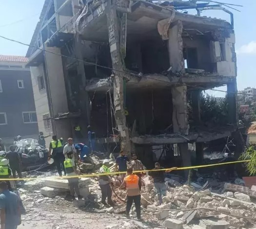 Terör devleti siren sesleriyle yankılanıyor: Siyonistlere drone sürüsüyle baskın