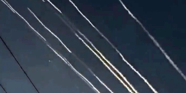 Terör devletinde kabus! İşte atılan roketlerden görüntüler