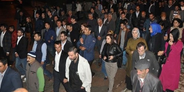 Terör kurbanının cenazesinde HDP'lilere şok!