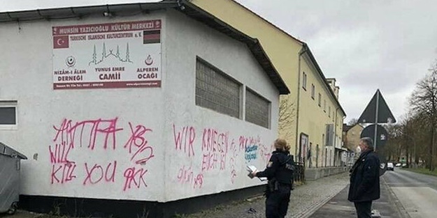 Terör örgütü PKK'dan camiye alçak saldırı