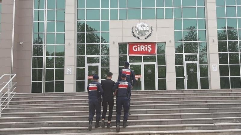 Terör örgütü PKK/KCK-PYD/YPG'nin "sözde komutanı" enselendi!