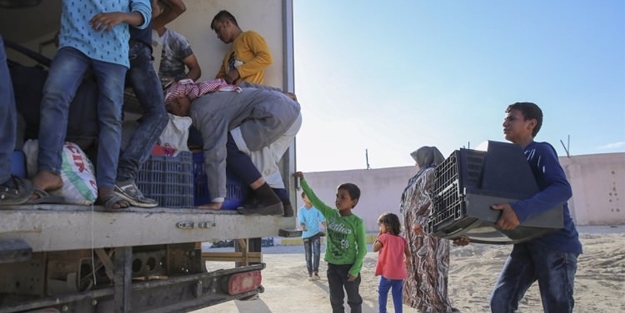 PYD zulmünden kaçanlar Cerablus'a sığınıyor