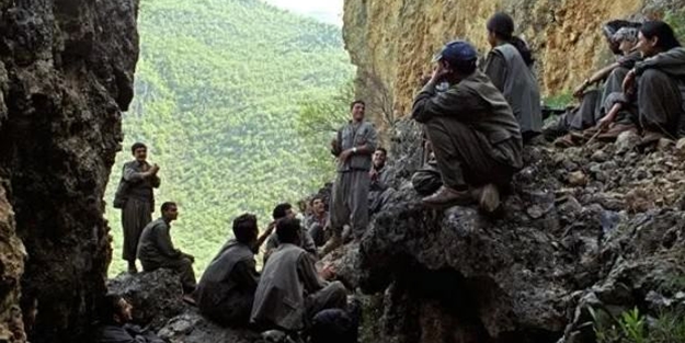 Terör örgütü YPG/PKK tehdit ettiği sivilleri bombalı araç eylemi için kullanıyor