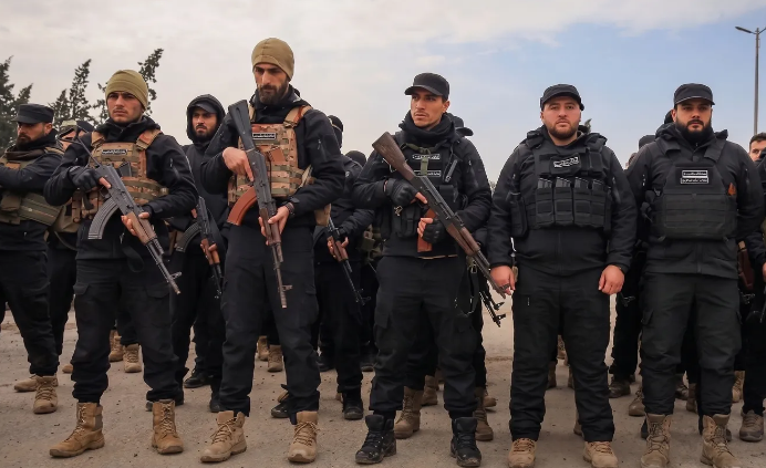 Terör örgütü YPG/SDG paçavraya döndü! Şam yönetimi Haseke'ye tekbirlerle girdi, YPG sevdalısı Namık Durukan içerledi!