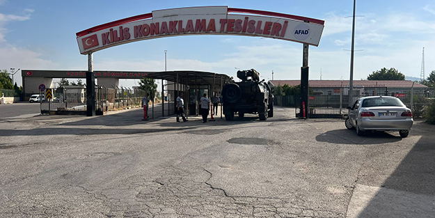 Terör örgütünden kalleş saldırı! Bölgeye 5 roket düştü