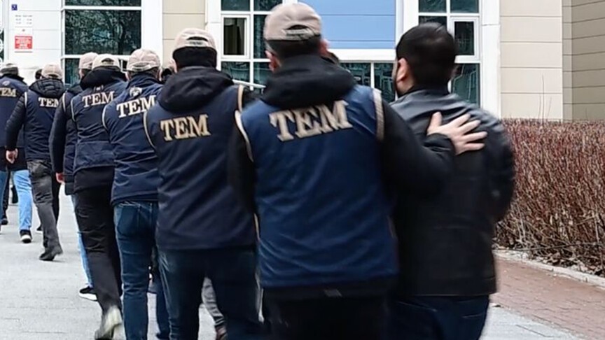 Terör örgütüne finansman sağlamışlar! 8 şüpheli kıskıvrak yakalandı