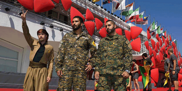 Terör örgütünü kırmızı halıda yürüttüler