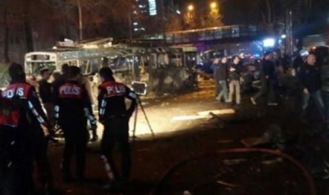 Terör örgütünün gazetesinden kalleş manşet