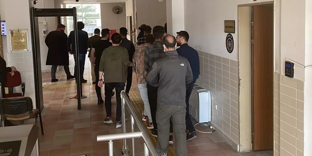 Terör propagandası yapanlara operasyon: Enselendiler