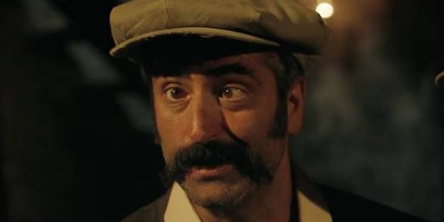 Terör sempatizanı Mahsun Kırmızıgül dün 'katil' dediği asker için bugün 'nerede' dedi!