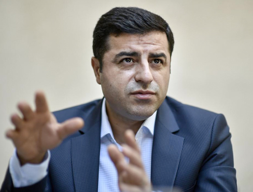 Terör sevici Demirtaş: Yerel seçimi yenileme kararı alalım
