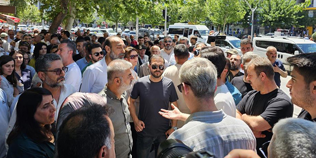 Terör seviciler Hakkari bahanesiyle Batman'da taşkınlık çıkarttı! Gözaltılar var...