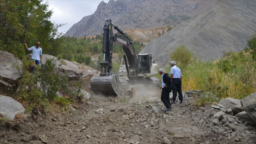 Terörden arındırılan Dağlıca'ya hem huzur hem hizmet geldi