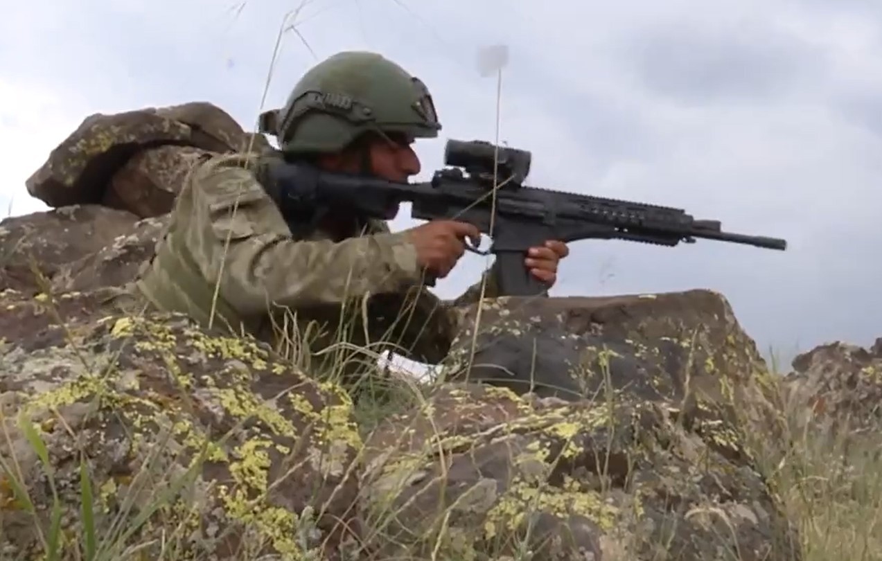 "Teröre ve teröriste hiçbir yerde geçit yok'' TSK, PKK/YPG’lileri havaya uçurdu
