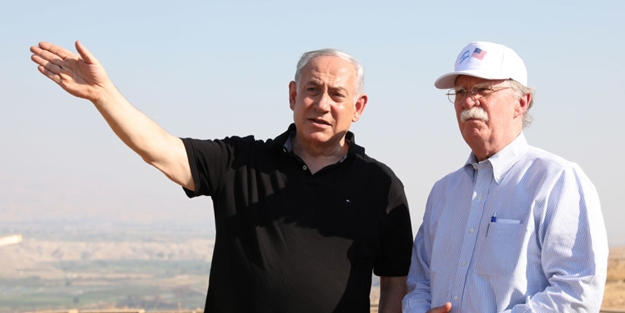 Terörisbaşı Netanyahu ile Bolton, işgal altındaki Ürdün Vadisi'ni gezdi