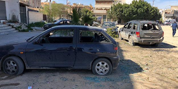 Terörist Hafter yine sivilleri vurdu: Yaralılar var