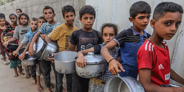 Terörist İsrail 16 bin 480 Filistinli çocuğu katletti