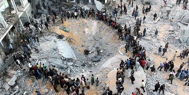 Terörist İsrail 3 saldırıda 1679 kişiyi öldürdü