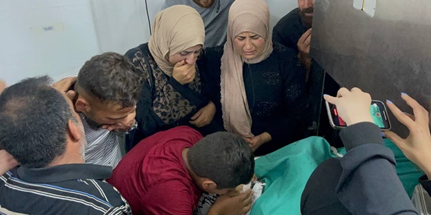 Terörist İsrail askerleri, Filistinli bir çocuğu daha öldürdü!